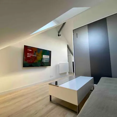 La 5 Etoiles 30g Rue General Margueritte Apartment *