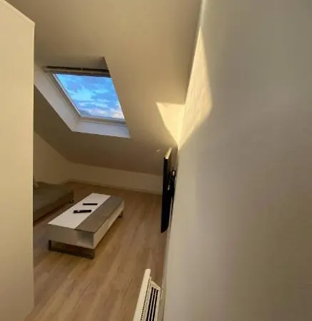 La 5 Etoiles 30g Rue General Margueritte Apartment