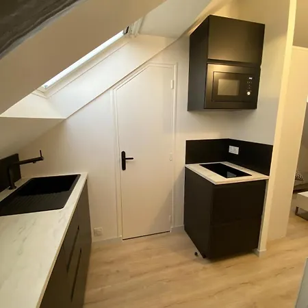 La 5 Etoiles 30g Rue General Margueritte *