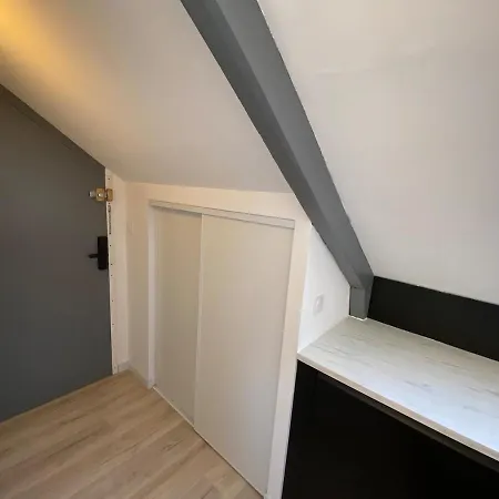 La 5 Etoiles 30g Rue General Margueritte *
