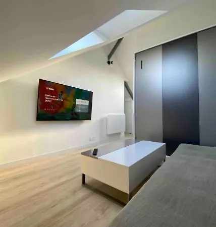La 5 Etoiles 30g Rue General Margueritte Apartment