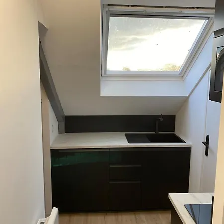 La 5 Etoiles 30g Rue General Margueritte *
