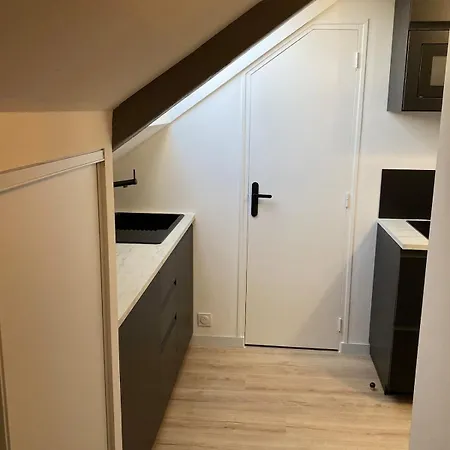 La 5 Etoiles 30g Rue General Margueritte Apartment